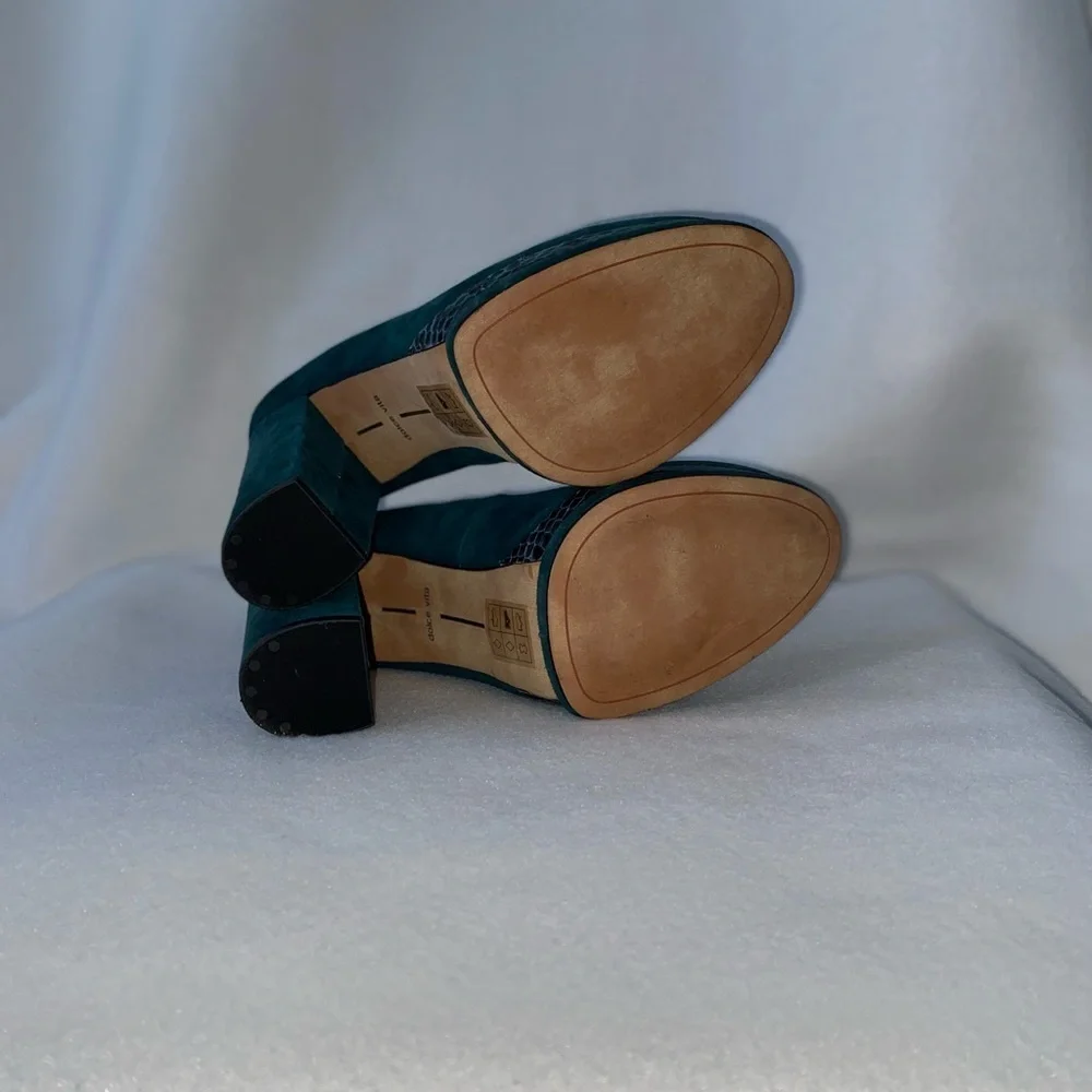 Dolce Vita Size 8 1/2 Green Suede Lizard inspired Trim Platform Heeled Pumps